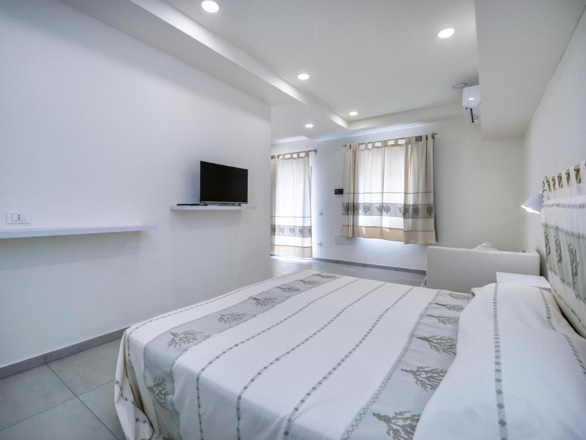 Aldo Moro Rooms Olbia Exterior foto
