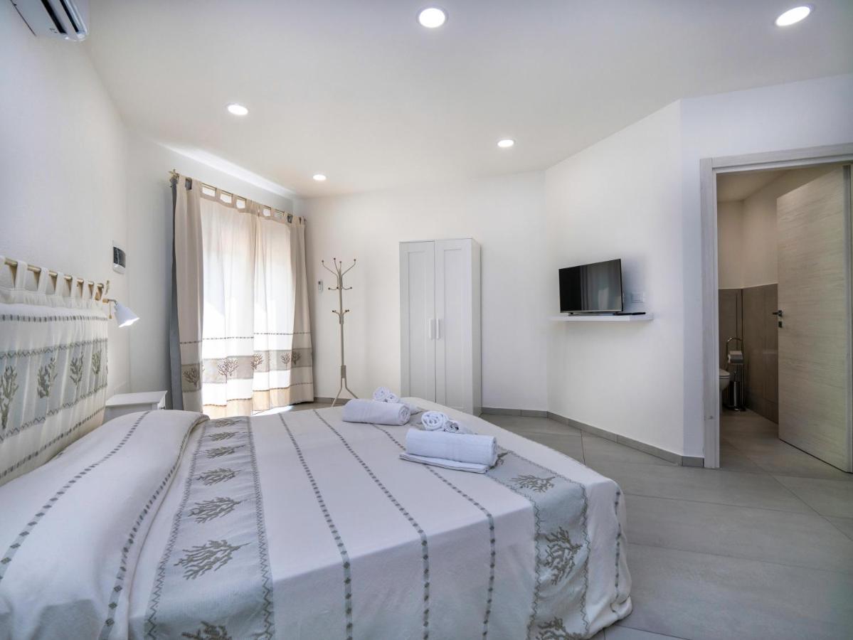 Aldo Moro Rooms Olbia Exterior foto